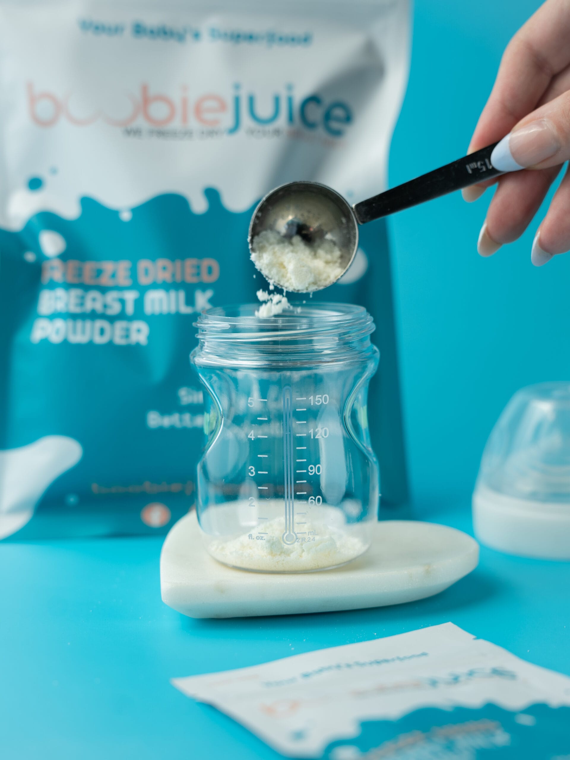 Preparing freeze dried breast milk powder